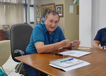 PARNAÍBA: Prefeito Mão Santa assina portarias de concursados da saúde municipal