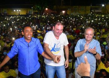 PIAUÍ: Em solenidade com uma multidão levada por Jeová Alencar, Sílvio e Joel discursam: “Não deixem a esperança morrer”