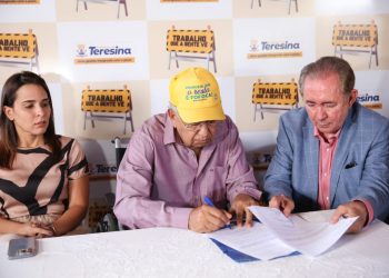 Prefeito Dr. Pessoa assina ordem de serviço para revitalização e urbanização do bairro Nova Brasília