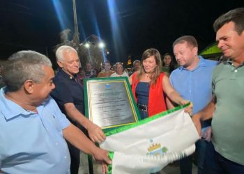 Prefeitura de Esperantina comemora aniversário com Inauguração de obras