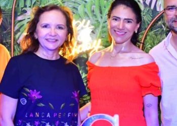 SOCIEDADE: Noite Festiva para Carla Denise em Floriano e MAIS…