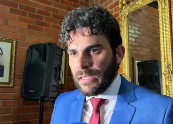 COLUNA POLÍTICA: Deputado apresenta projeto para que Floriano seja denominada de Princesa do Sul e MAIS…