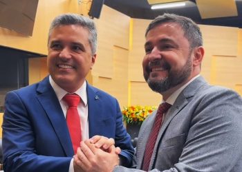 Fábio Novo agradece ao governador Rafael Fonteles pela confiança e deseja sucesso ao novo líder