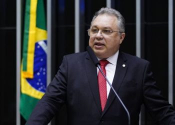 Florentino Neto é avaliado como o melhor deputado federal do Piauí