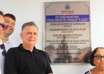 Prefeito Osvaldo Bonfirm entrega o estádio Cição nos 16 anos de emancipação de Nazária