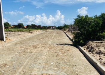 Governo do Estado pavimenta ruas em Parnaíba