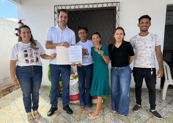 Semarh realiza entrega de 200 kg de ração para a Associação Arca, em Altos