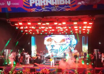 Festival de Verão de Parnaíba atrai milhares de pessoas e movimenta turismo do litoral piauiense