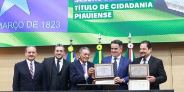 Gil Paraibano e Cristiano de Medeiros recebem Título de Cidadania Piauiense